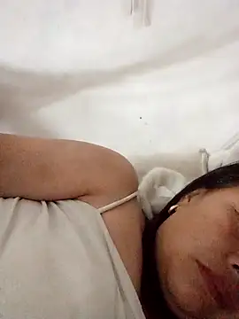 heesuu11 online show from 04-07-26, 06:10