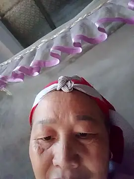 heesuu11 online show from 03-12-26, 04:51