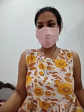 Snapshot of Saniya_Gi chatting on 03-26-26, 04:27 Saniya Gi online show from 03-26-26, 04:27