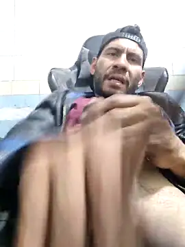 boyp3netrat0r online show from 05-14-26, 03:03