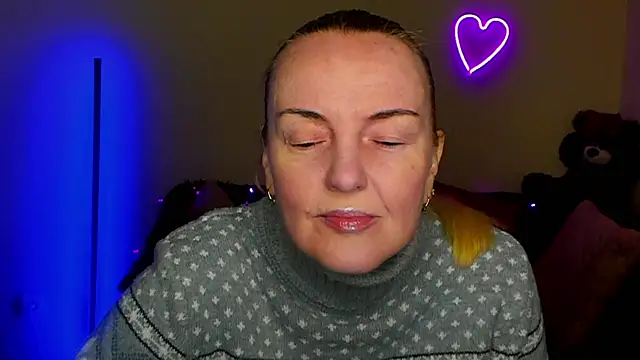 Snapshot of Bella_soulmate chatting on 04-25-26, 05:32 Bella soulmate online show from 04-25-26, 05:32