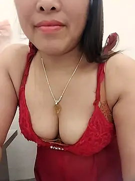 Snapshot of 01_ANNA_01 chatting on 04-27-26, 04:27 01 ANNA 01 online show from 04-27-26, 04:27