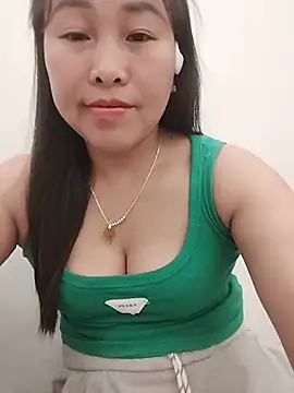 Snapshot of 01_ANNA_01 chatting on 05-31-26, 04:35 01 ANNA 01 online show from 05-31-26, 04:35