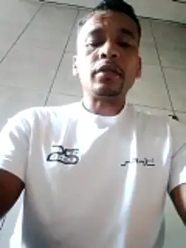 Snapshot of Rodr_go14 chatting on 05-07-26, 10:29 Rodr go14 online show from 05-07-26, 10:29