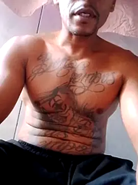 Snapshot of Rodr_go14 chatting on 04-16-26, 03:35 Rodr go14 online show from 04-16-26, 03:35