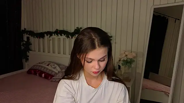 EarthaLevra online show from 03-12-26, 08:13