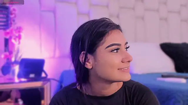 KatherineRuiz  online show from 03-06-26, 12:11