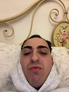 Snapshot of ombra99 chatting on 03-04-26, 02:36 ombra99 online show from 03-04-26, 02:36