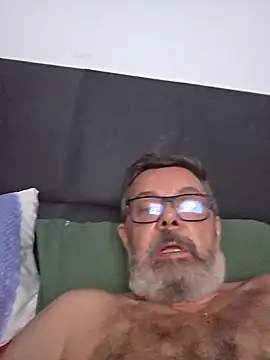 Snapshot of MemorableVector66 chatting on 02-23-26, 01:44 MemorableVector66 online show from 02-23-26, 01:44