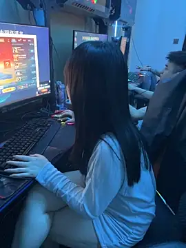 Snapshot of TTbeibei178 chatting on 02-25-26, 04:18 TTbeibei178 online show from 02-25-26, 04:18