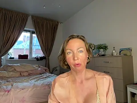 angelicfenix online show from 04-12-26, 03:37