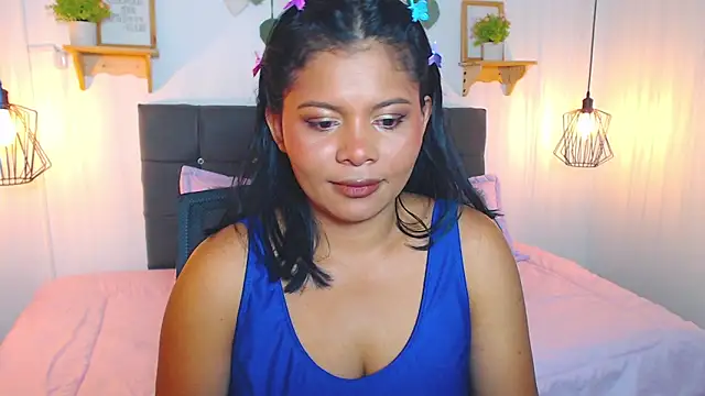 Emma hassani online show from 02-28-26, 02:50