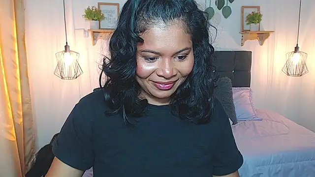 Emma hassani online show from 03-03-26, 02:35