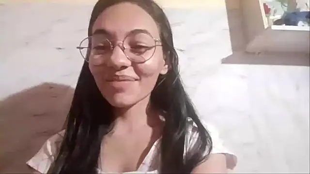 Snapshot of RosalbaVedovelli chatting on 02-26-26, 06:41 RosalbaVedovelli online show from 02-26-26, 06:41