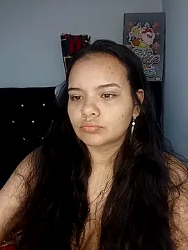 Snapshot of Emily_Rouse23 chatting on 05-06-26, 03:43 Emily Rouse23 online show from 05-06-26, 03:43