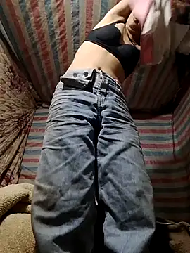 Lala-labu online show from 03-15-26, 02:18