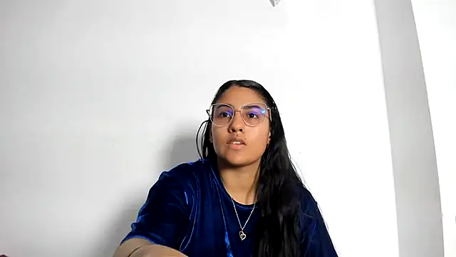 TatyGomez  online show from 07-01-26, 04:02