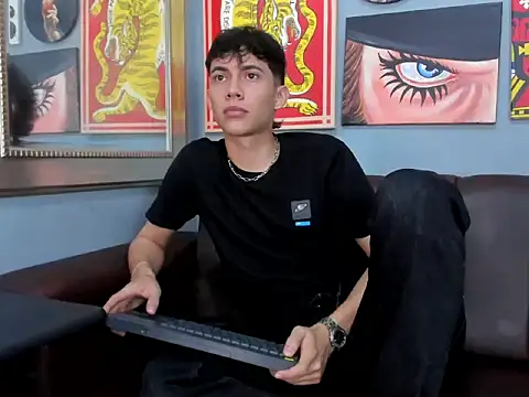 AronTawers online show from 03-04-26, 08:05