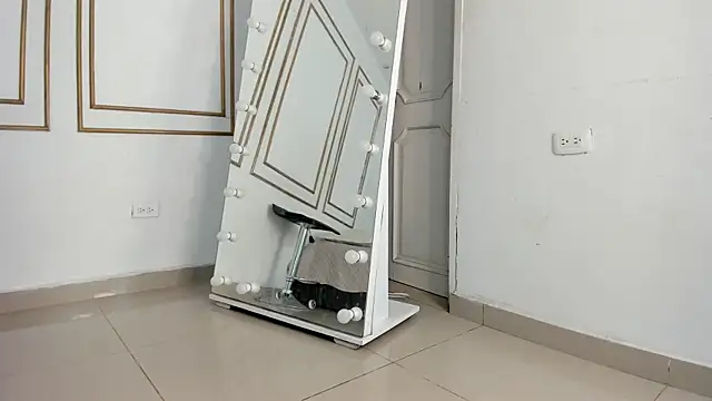 emily gaviria1 online show from 03-20-26, 12:06