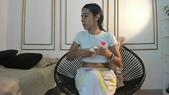 Snapshot of emily_gaviria1 chatting on 05-02-26, 12:10 emily gaviria1 online show from 05-02-26, 12:10