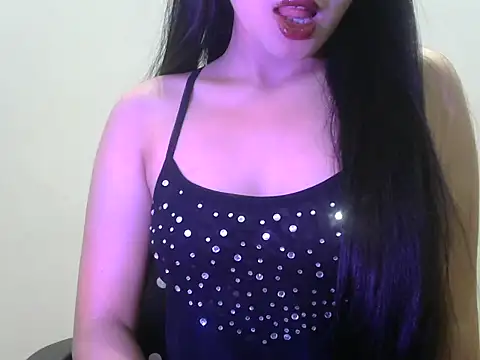 Snapshot of aanya_1010 chatting on 07-21-26, 04:08 aanya 1010 online show from 07-21-26, 04:08
