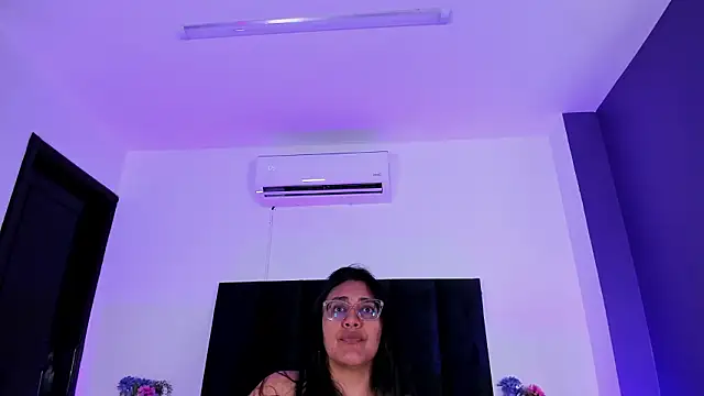 scarlet  ray  online show from 03-23-26, 12:05