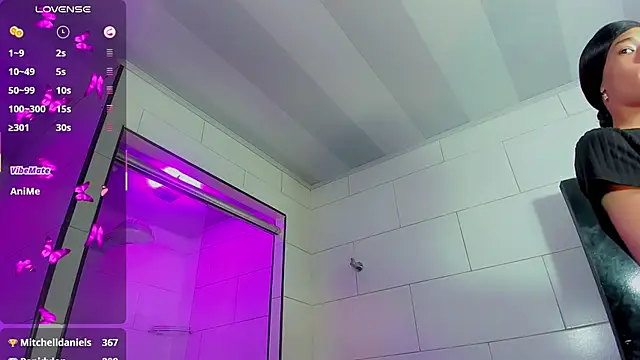 madison mujica  online show from 04-18-26, 11:12