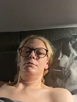 Amelie BlondeXX online show from 03-03-26, 08:10