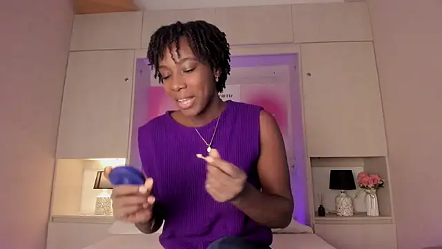 Oshun 444 online show from 06-03-26, 12:17