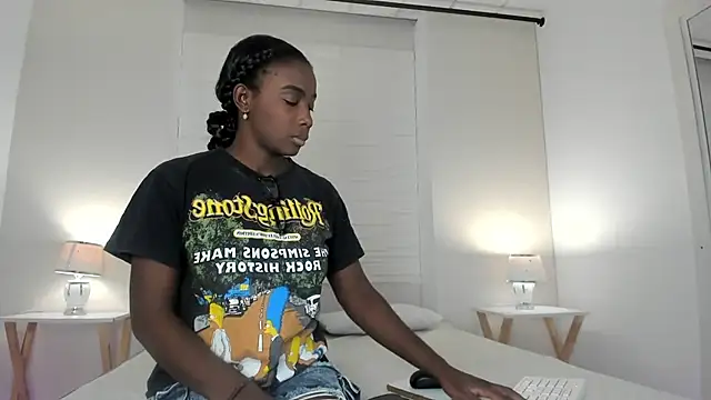 Oshun 444 online show from 05-15-26, 04:10