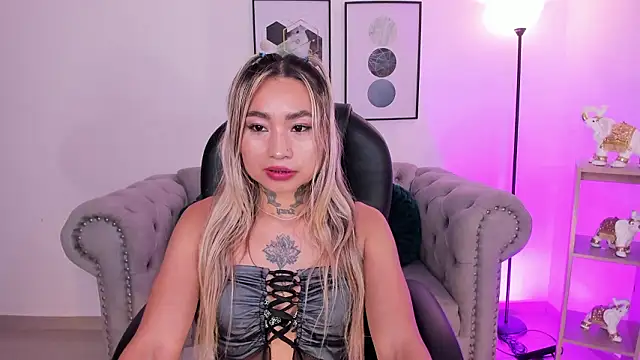 Snapshot of mystic_nova_ chatting on 03-04-26, 02:14 mystic nova online show from 03-04-26, 02:14