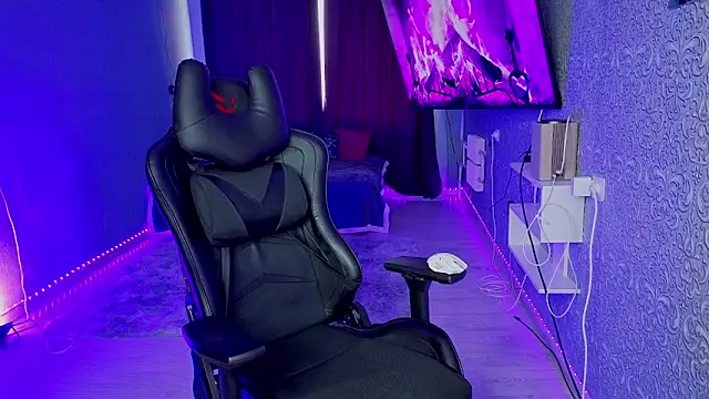 Karl Night  online show from 07-25-26, 05:48