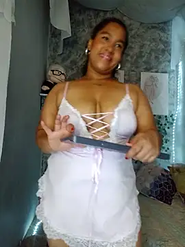 Snapshot of medusafox_ chatting on 05-04-26, 05:00 medusafox online show from 05-04-26, 05:00