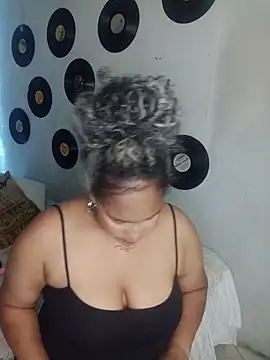 Snapshot of medusafox_ chatting on 04-24-26, 04:25 medusafox online show from 04-24-26, 04:25