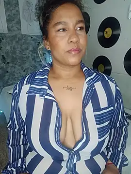 Snapshot of medusafox_ chatting on 06-24-26, 04:55 medusafox online show from 06-24-26, 04:55