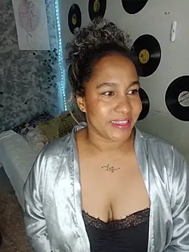 Snapshot of medusafox_ chatting on 06-26-26, 05:13 medusafox online show from 06-26-26, 05:13