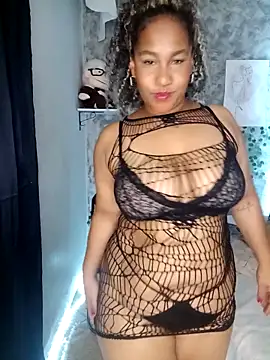 medusafox  online show from 04-09-26, 04:25