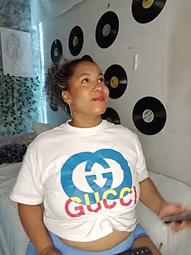 medusafox  online show from 04-15-26, 09:59