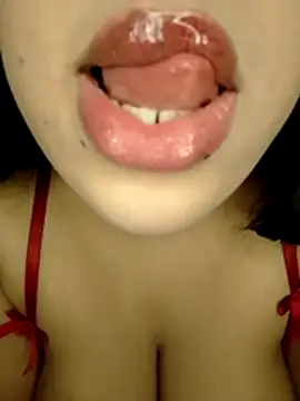 madleen Mm online show from 03-26-26, 11:30