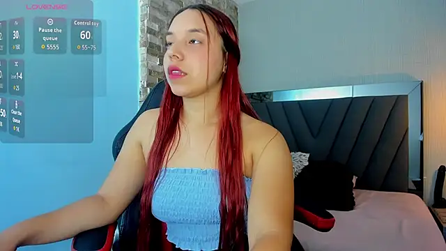 LUCIA KHAN online show from 05-21-26, 07:22