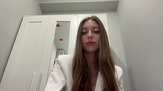 selena favn online show from 03-23-26, 04:12