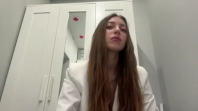 selena favn online show from 04-02-26, 01:13