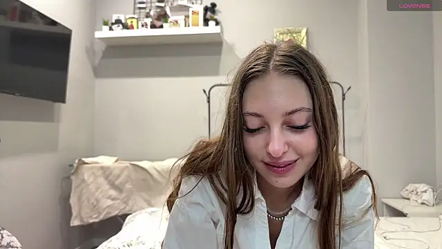 selena favn online show from 06-10-26, 02:35
