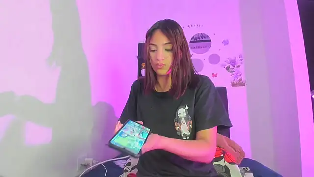 sapphire brown20 online show from 03-20-26, 12:44