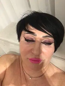 Snapshot of Kleotempt chatting on 02-25-26, 09:03 Kleotempt online show from 02-25-26, 09:03