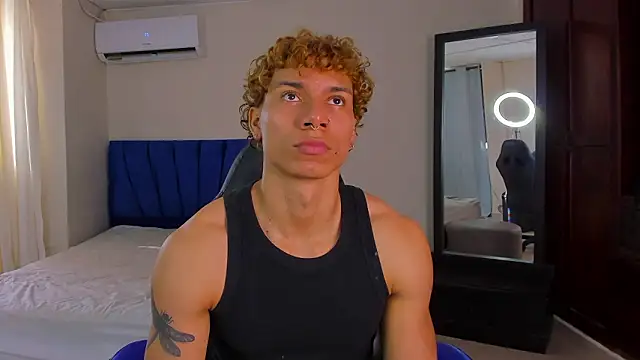 Snapshot of adam_smiith1 chatting on 03-02-26, 01:40 adam smiith1 online show from 03-02-26, 01:40