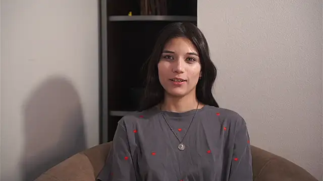 Snapshot of CaroylnPaiva chatting on 02-26-26, 08:47 CaroylnPaiva online show from 02-26-26, 08:47