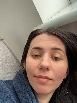 Snapshot of Oliviya_smiley_ chatting on 03-02-26, 01:40 Oliviya smiley online show from 03-02-26, 01:40