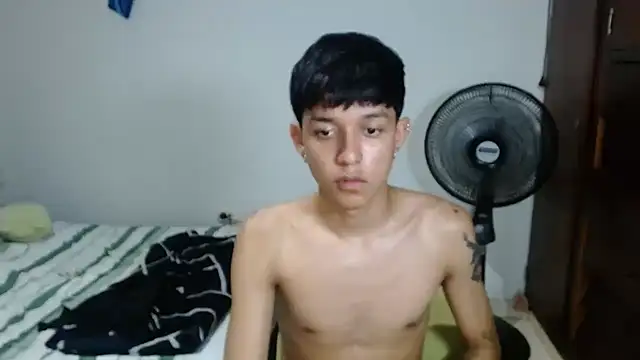 Snapshot of cute_jisus chatting on 03-03-26, 12:06 cute jisus online show from 03-03-26, 12:06