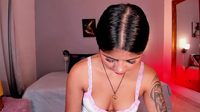 KimTaylorW online show from 07-01-26, 02:23